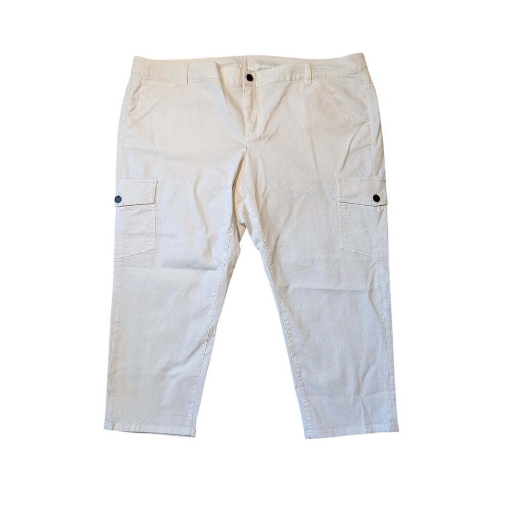 Talbots Signature White Cargo Capri Pants Women's Size 22WP; cropped shorts